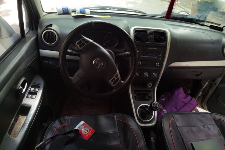Used Suzuki Wagon R X5 2015 1.4L Cruise Model China IV Steering Wheel