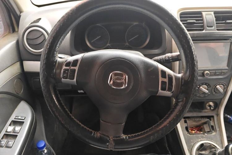 Used Suzuki Wagon R X5 2015 1.4L Cruise Model China IV Steering Wheel