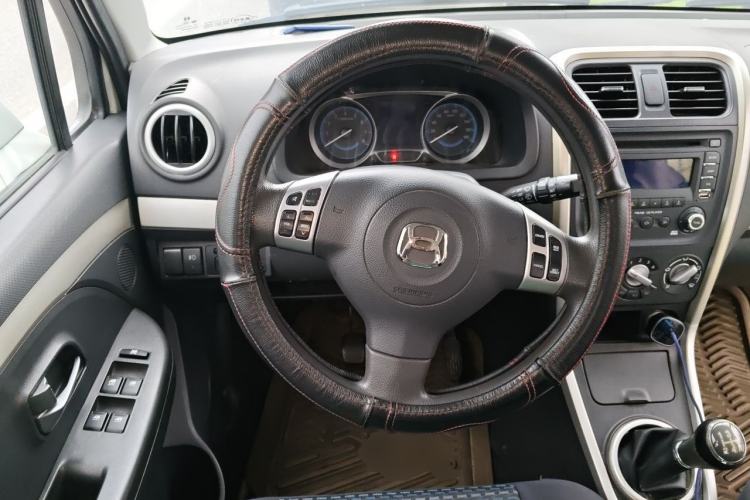 Used Suzuki Wagon R X5 2015 1.4L Cruise Model China IV Steering Wheel
