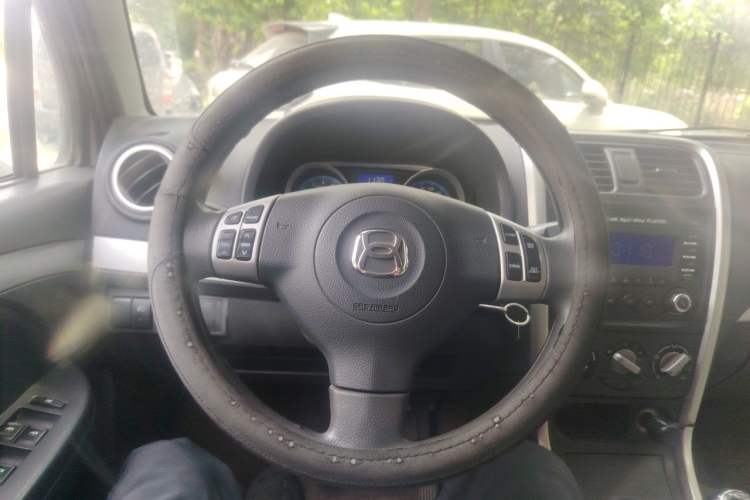 Used Suzuki Wagon R X5 2015 1.4L Flagship Model China V Standard Steering Wheel