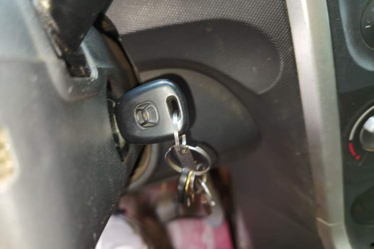 Used Suzuki Wagon R X5 2015 1.4L Cruise Model China IV Vehicle Key