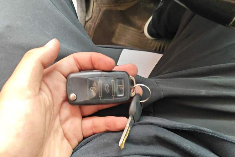 Used Suzuki Wagon R X5 2015 1.4L Cruise Model China IV Vehicle Key