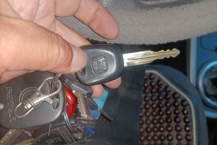 Used Suzuki Wagon R X5 2015 1.4L Cruise Model China IV Vehicle Key