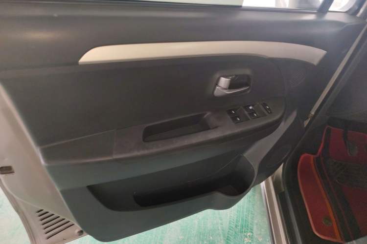 Used Suzuki Wagon R X5 2016 1.4L Entry Model China V Standard Left Front Door Interior