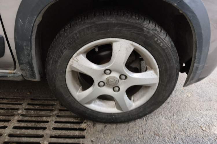 Used Suzuki Wagon R X5 2016 1.4L Entry Model China V Standard Right Front Wheel Hub