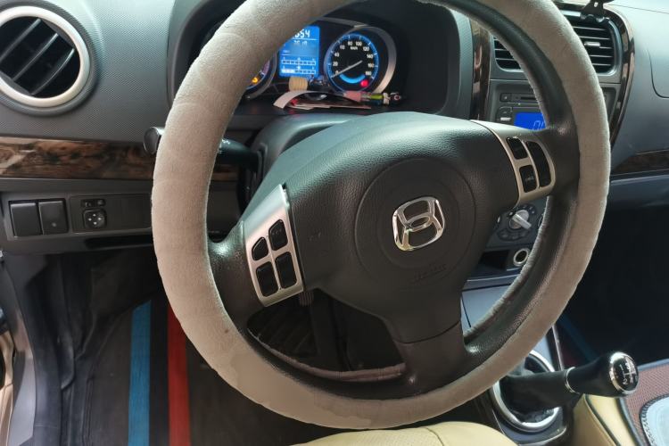 Used Suzuki Wagon R X5 2016 1.4L Entry Model China V Standard Steering Wheel