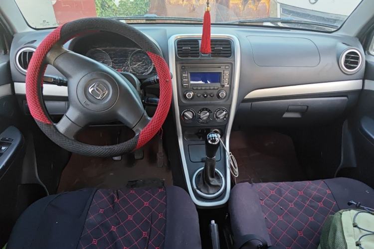 Used Suzuki Wagon R X5 2016 1.4L Entry Model China V Standard Center Console