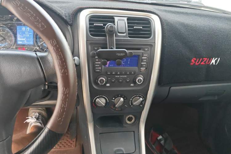 Used Suzuki Wagon R X5 2016 1.4L Entry Model China V Standard Audio And AC Panel