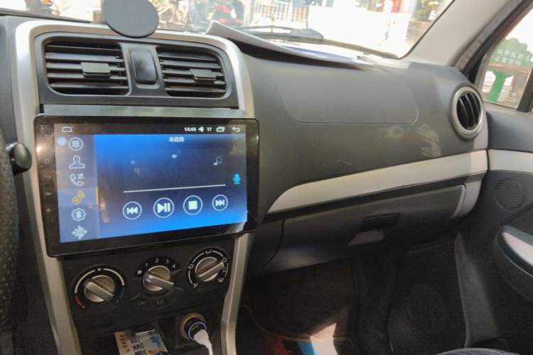 Used Suzuki Wagon R X5 2016 1.4L Entry Model China V Standard Audio And AC Panel