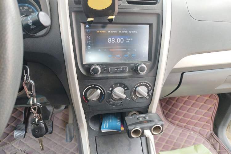 Used Suzuki Wagon R X5 2016 1.4L Entry Model China V Standard Audio And AC Panel