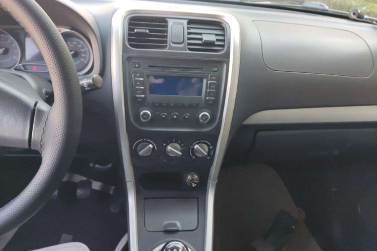 Used Suzuki Wagon R X5 2016 1.4L Entry Model China V Standard Audio And AC Panel