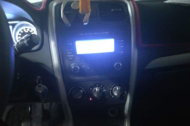 Used Suzuki Wagon R X5 2016 1.4L Entry Model China V Standard Audio And AC Panel