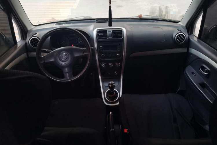 Used Suzuki Wagon R X5 2016 1.4L Entry Model China V Standard Center Console