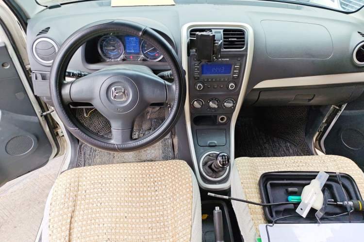 Used Suzuki Wagon R X5 2016 1.4L Entry Model China V Standard Center Console