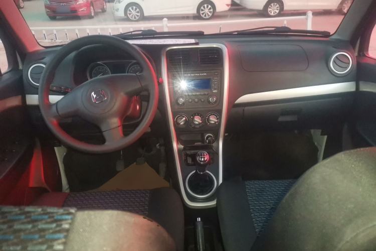 Used Suzuki Wagon R X5 2016 1.4L Entry Model China V Standard Center Console