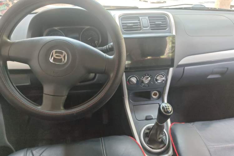 Used Suzuki Wagon R X5 2016 1.4L Entry Model China V Standard Center Console