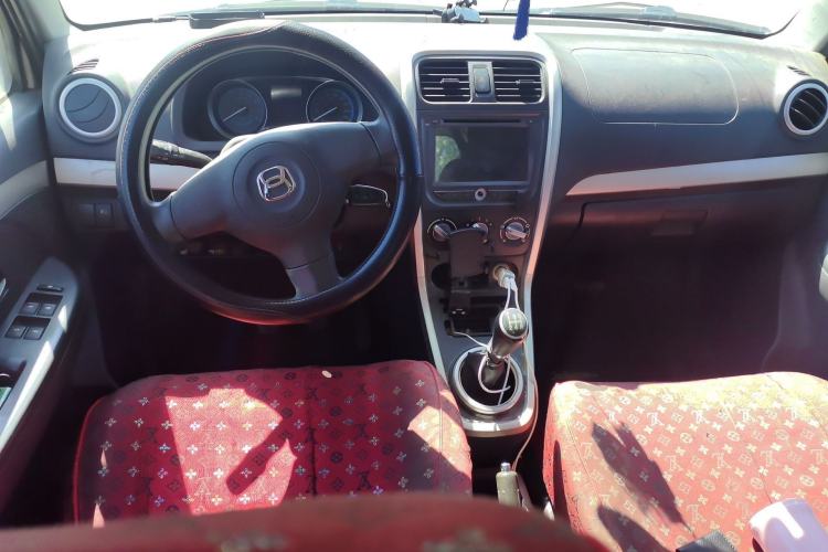 Used Suzuki Wagon R X5 2016 1.4L Entry Model China V Standard Center Console