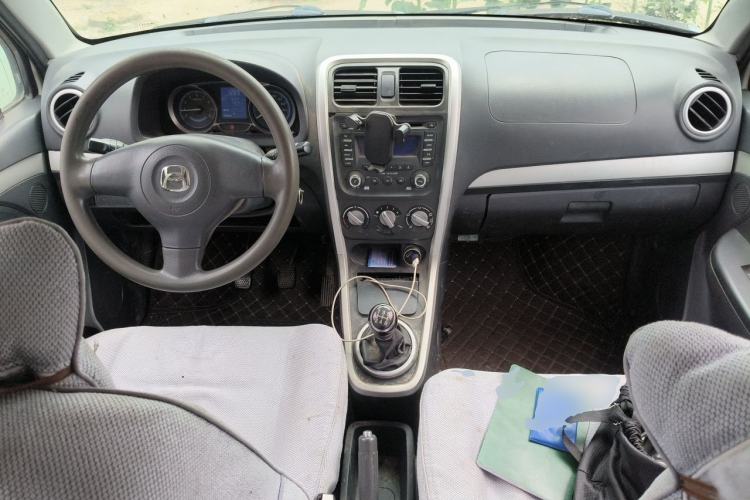 Used Suzuki Wagon R X5 2016 1.4L Entry Model China V Standard Center Console