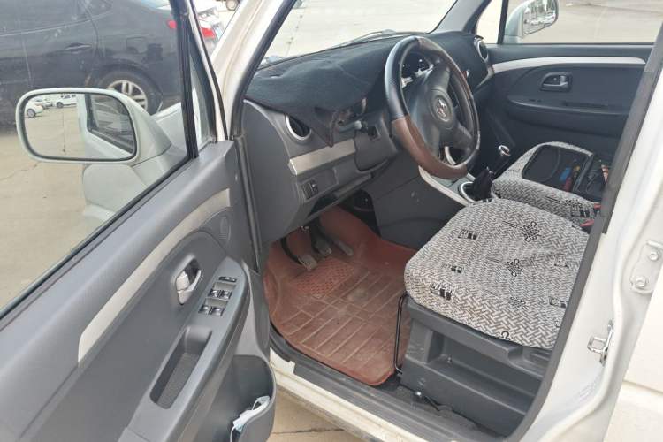 Used Suzuki Wagon R X5 2016 1.4L Entry Model China V Standard Driver Seat