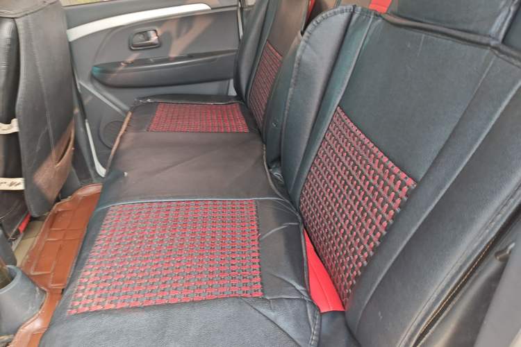 Used Suzuki Wagon R X5 2016 1.4L Entry Model China V Standard Left Rear Seat