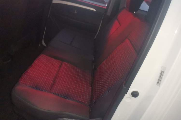 Used Suzuki Wagon R X5 2016 1.4L Entry Model China V Standard Left Rear Seat