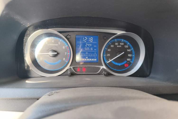 Used Suzuki Wagon R X5 2016 1.4L Entry Model China V Standard Odometer Close Up
