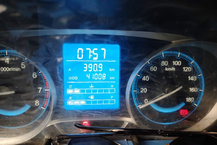 Used Suzuki Wagon R X5 2016 1.4L Entry Model China V Standard Odometer Close Up