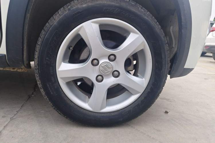 Used Suzuki Wagon R X5 2016 1.4L Entry Model China V Standard Right Front Wheel Hub