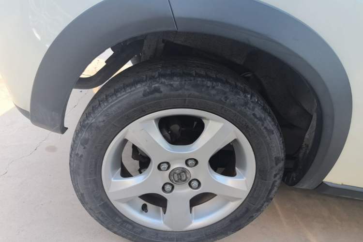 Used Suzuki Wagon R X5 2016 1.4L Entry Model China V Standard Right Rear Wheel Hub
