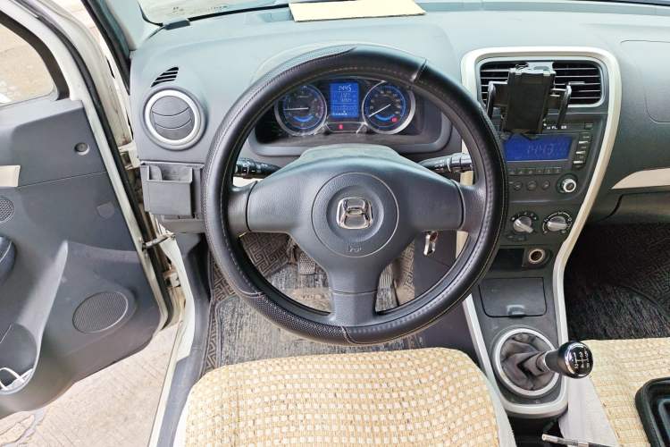 Used Suzuki Wagon R X5 2016 1.4L Entry Model China V Standard Steering Wheel