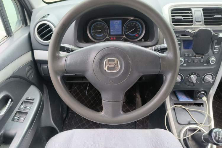 Used Suzuki Wagon R X5 2016 1.4L Entry Model China V Standard Steering Wheel