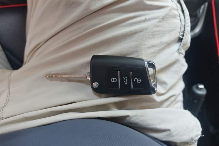 Used Suzuki Wagon R X5 2016 1.4L Entry Model China V Standard Vehicle Key