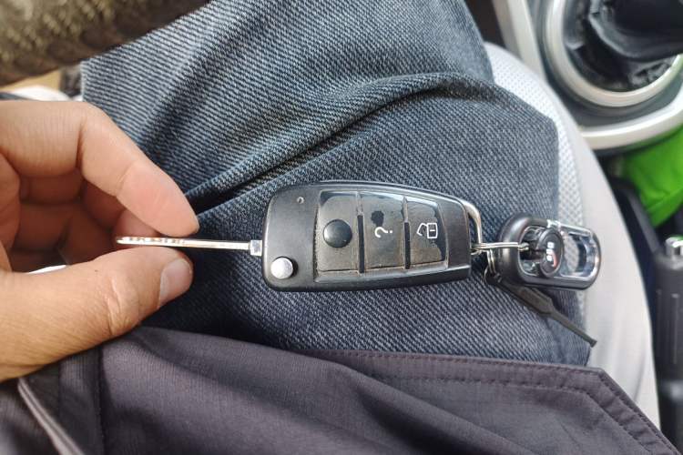 Used Suzuki Wagon R X5 2016 1.4L Entry Model China V Standard Vehicle Key
