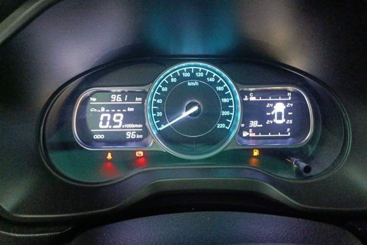 Used SWM Dahu 2022 1.5L Manual Luxury Version 7 Seats Instrument Cluster