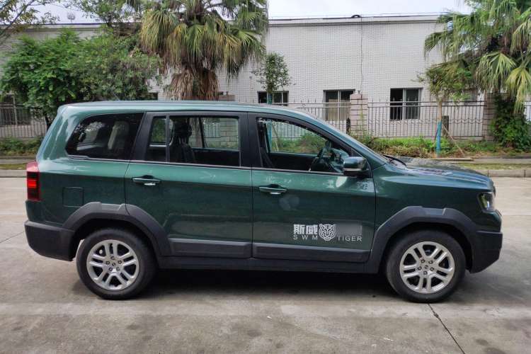 Used SWM Dahu 2022 1.5L Manual Elite Version 7 Seats Right Side