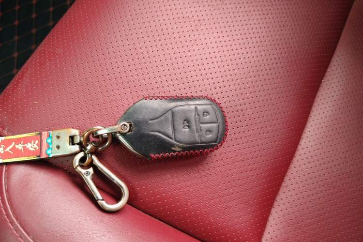 Used SWM Dahu 2022 1.5L Manual Luxury Version 7 Seats Vehicle Key