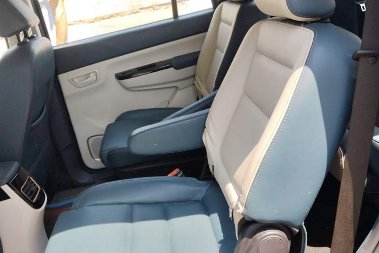Used SWM Dahu EDi 2023 EDi 1.5L Luxury Model 7 Seats Left Rear Seat