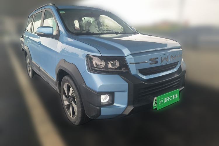 Used SWM Dahu EDi 2023 EDi 1.5L Luxury Model 7 Seats Front Right 45 Deg