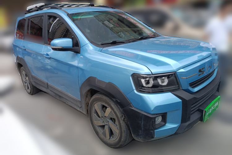 Used SWM Dahu EDi 2023 EDi 1.5L Comfort Model 7 Seats Front Right 45 Deg