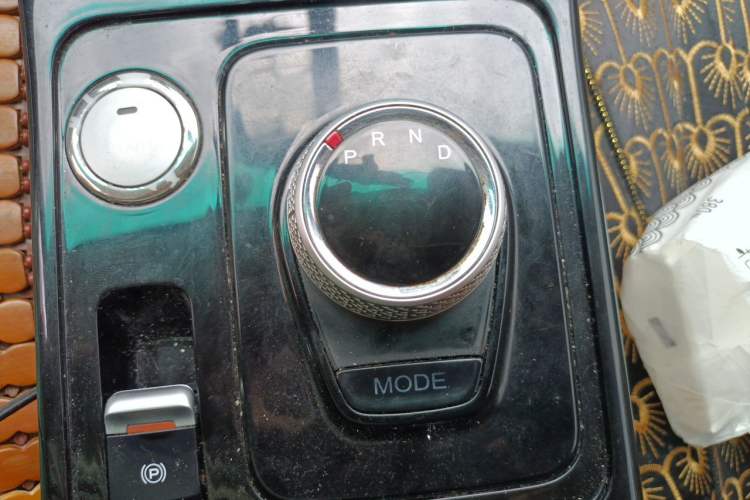 Used SWM Dahu EDi 2023 EDi 1.5L Comfort Model 7 Seats Gear Lever