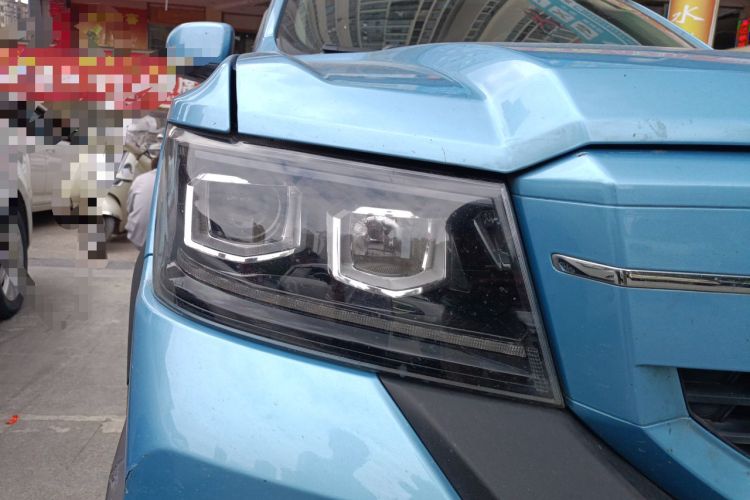 Used SWM Dahu EDi 2023 EDi 1.5L Comfort Model 7 Seats Right Front Headlight