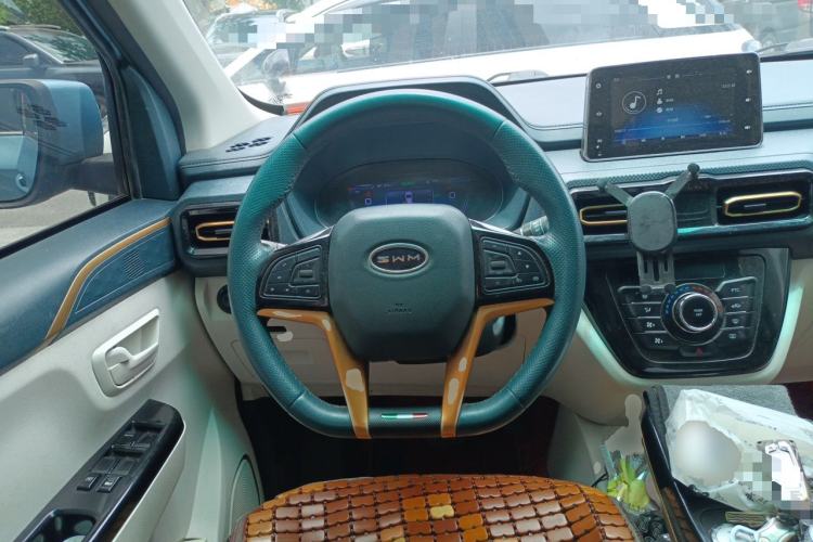 Used SWM Dahu EDi 2023 EDi 1.5L Comfort Model 7 Seats Steering Wheel