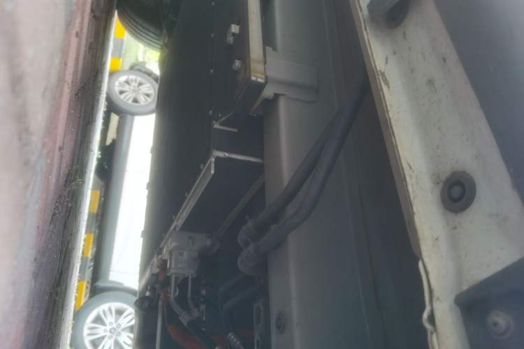 Used SWM Dahu EDi 2023 EDi 1.5L Comfort Model 7 Seats Chassis Front Right