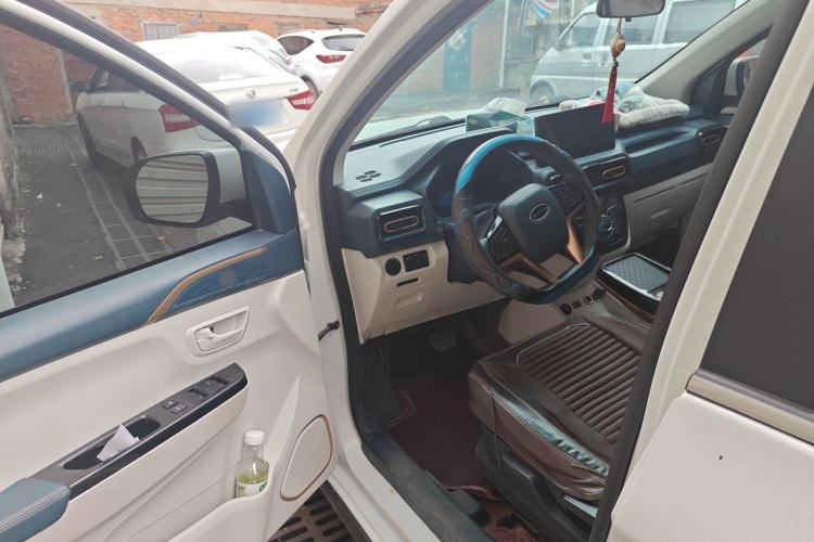Used SWM Dahu EDi 2023 EDi 1.5L Luxury Model 7 Seats Driver Seat
