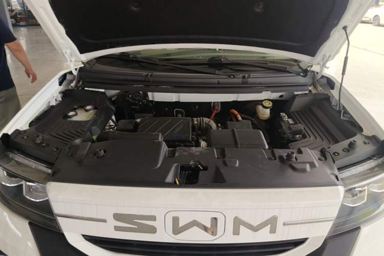 Used SWM Dahu EDi 2023 EDi 1.5L Luxury Model 7 Seats Engine Bay