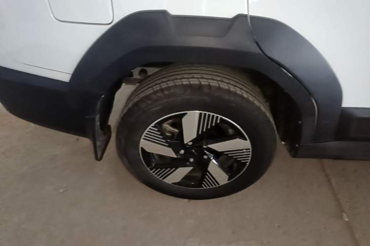 Used SWM Dahu EDi 2023 EDi 1.5L Comfort Model 7 Seats Exterior 5