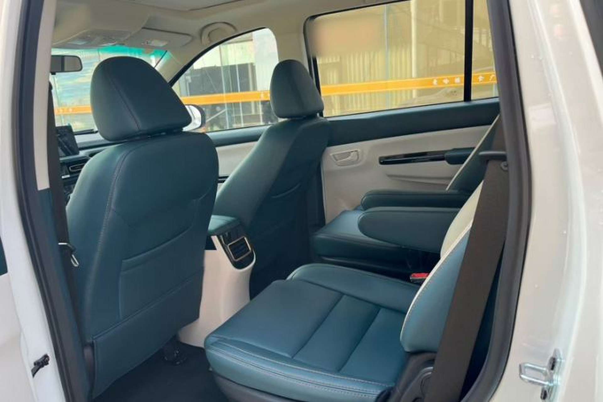 Used SWM Dahu EDi 2023 EDi 1.5L Comfort Model 7 Seats Interior 1