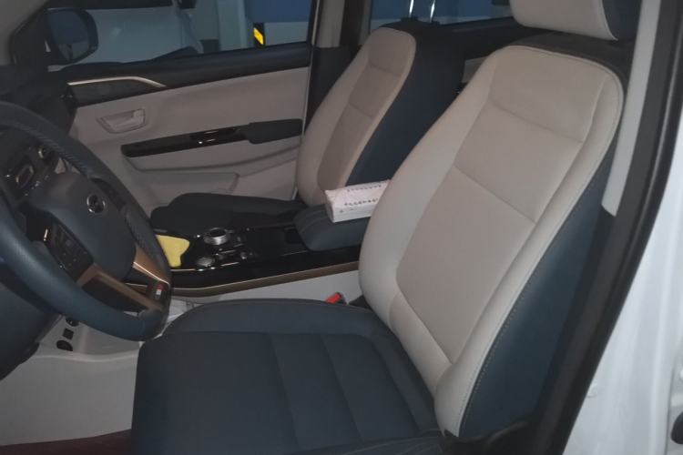 Used SWM Dahu EDi 2023 EDi 1.5L Luxury Model 7 Seats Left Front Seat