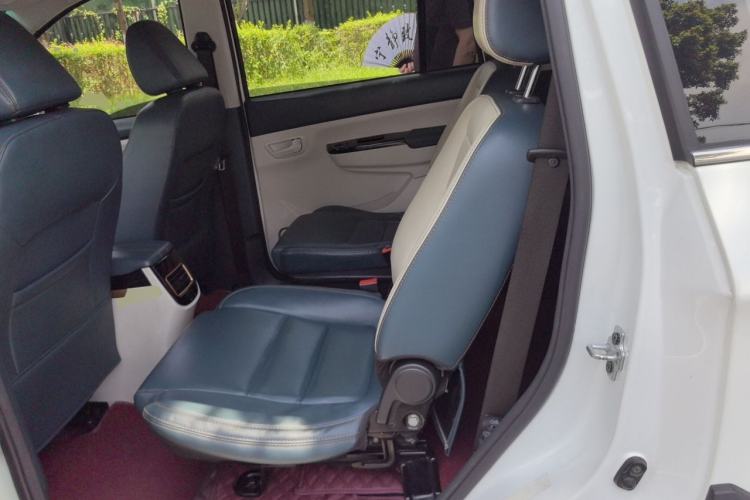 Used SWM Dahu EDi 2023 EDi 1.5L Comfort Model 7 Seats Left Rear Seat