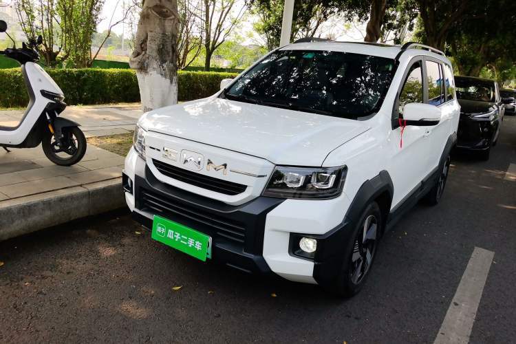Used SWM Dahu EDi 2023 EDi 1.5L Comfort Model 7 Seats Guazi used car, China used car export, Used car for sale, Used cars, Cheapest cars for sale